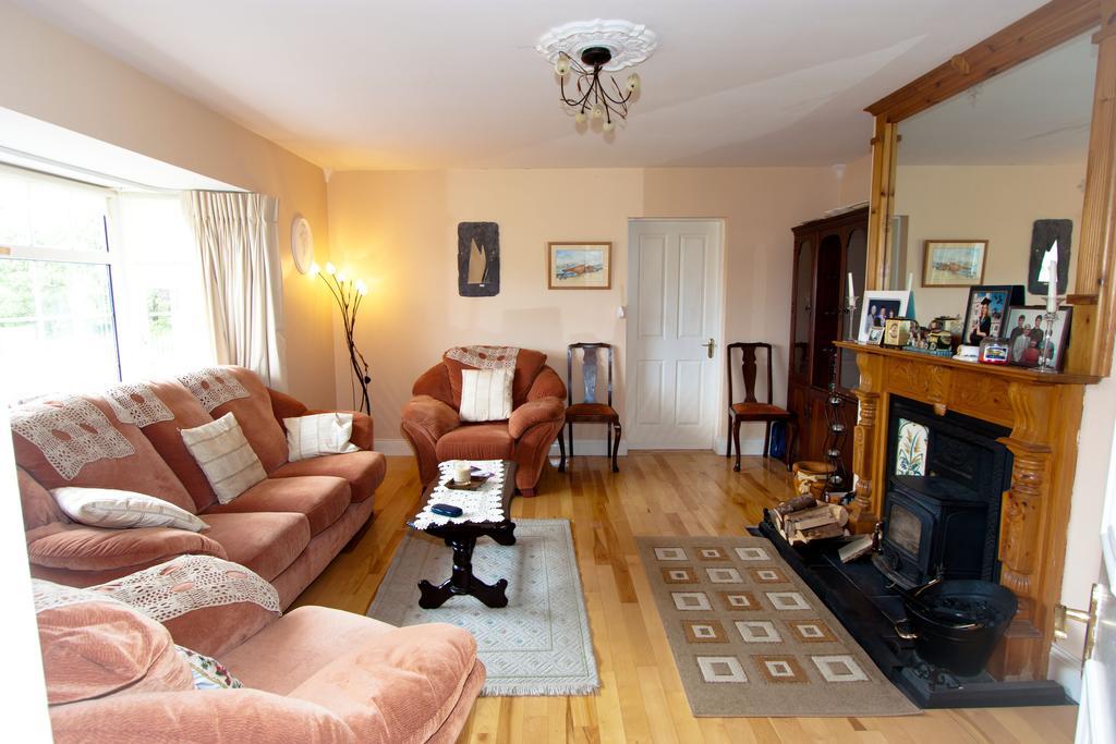 Strand'S End House Rooms Only, No Breakfast Served Cahersiveen Esterno foto