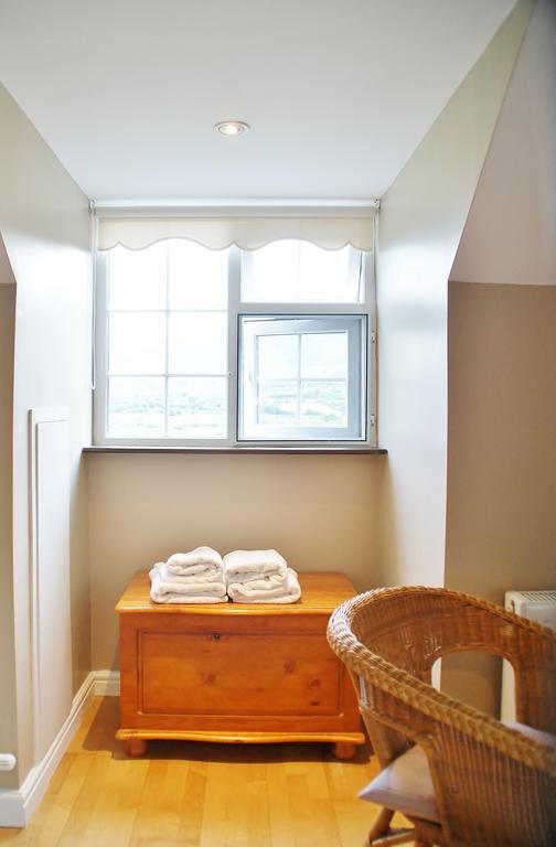 Strand'S End House Rooms Only, No Breakfast Served Cahersiveen Esterno foto