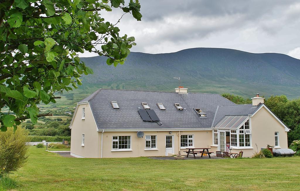 Strand'S End House Rooms Only, No Breakfast Served Cahersiveen Esterno foto