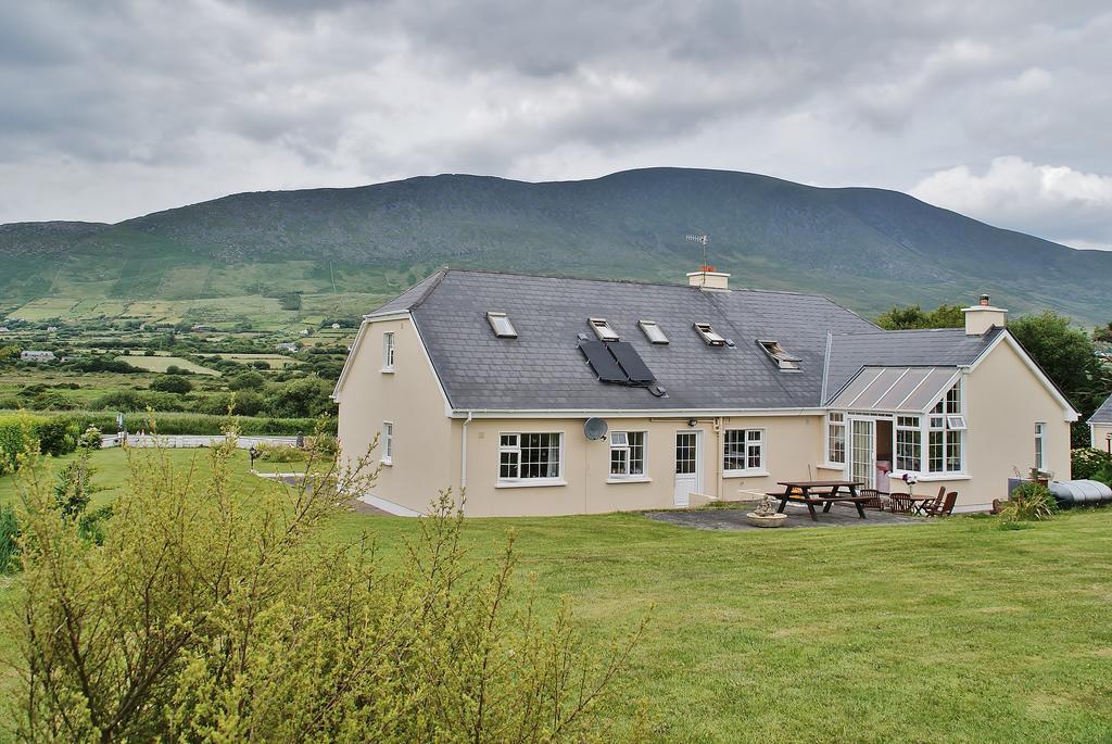 Strand'S End House Rooms Only, No Breakfast Served Cahersiveen Esterno foto