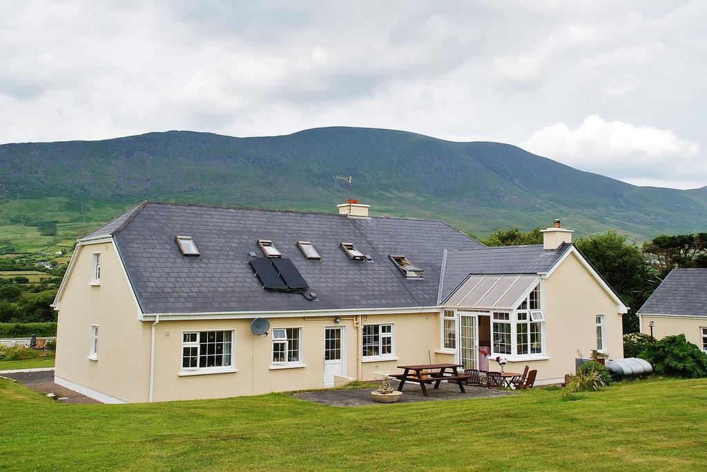 Strand'S End House Rooms Only, No Breakfast Served Cahersiveen Esterno foto